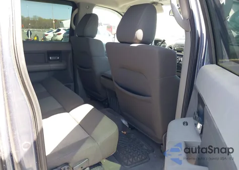 2004 Ford F-150 Xlt z USA, uszkodzony, nr VIN 1FTRW14W24KA27415